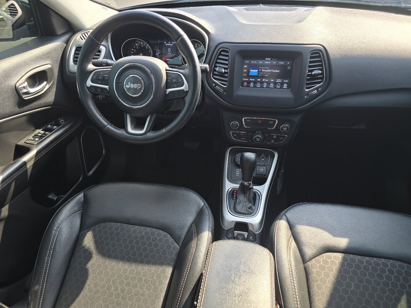 Used 2019 Jeep Compass Latitude w/ Cold Weather Group image 29