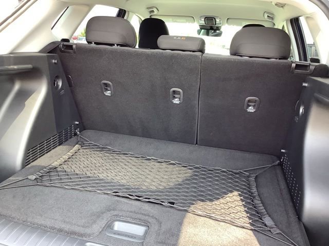 Used 2025 Hyundai Kona SEL image 11