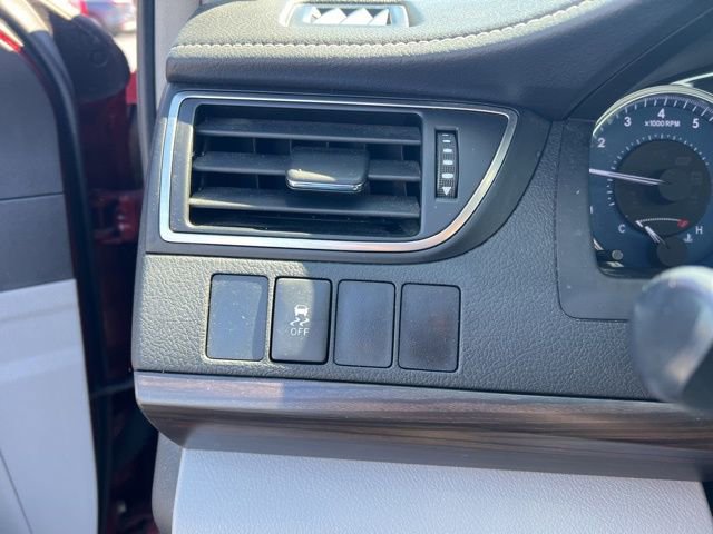 Used 2016 Toyota Camry LE FWD image 10
