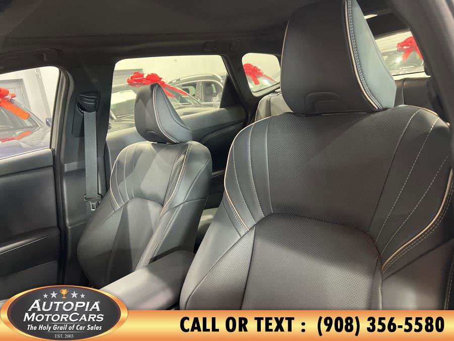 Used 2025 Toyota Crown Signia AWD/4WD image 11
