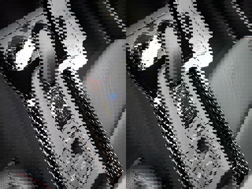 New 2026 Toyota Prius Plug-In Hybrid image 19