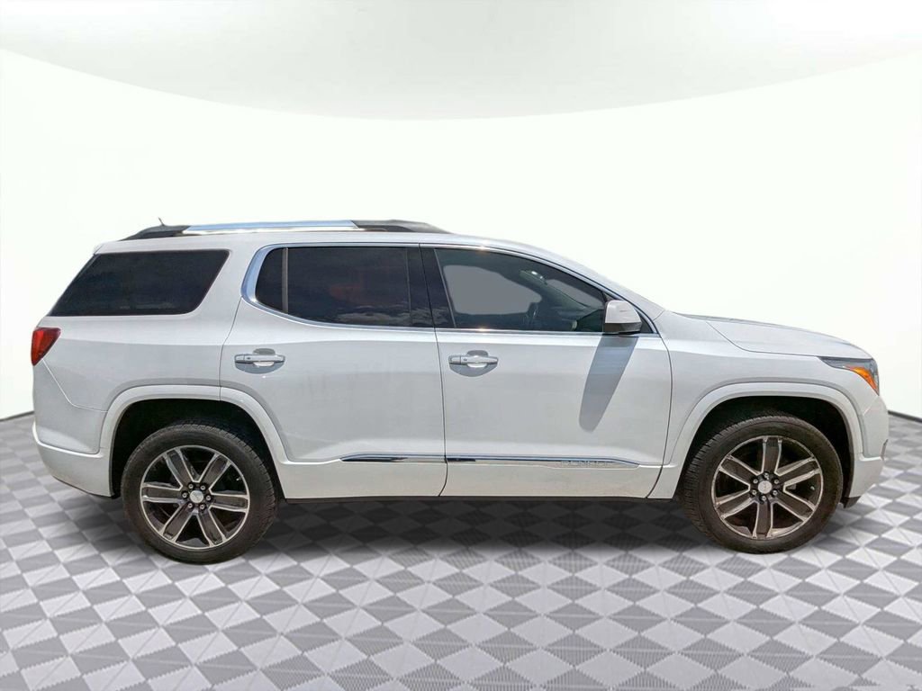 Used 2017 GMC Acadia Denali FWD image 2