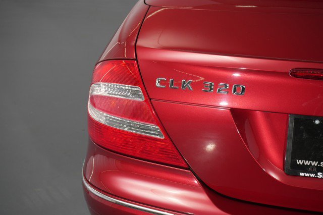 Used 2004 Mercedes-Benz CLK 320 Cabriolet image 24