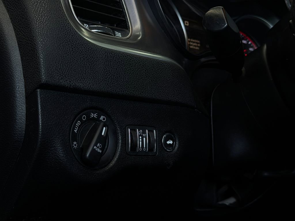 Used 2020 Dodge Charger R/T RWD image 20