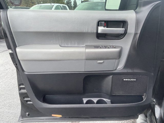 Used 2016 Toyota Sequoia Limited image 10