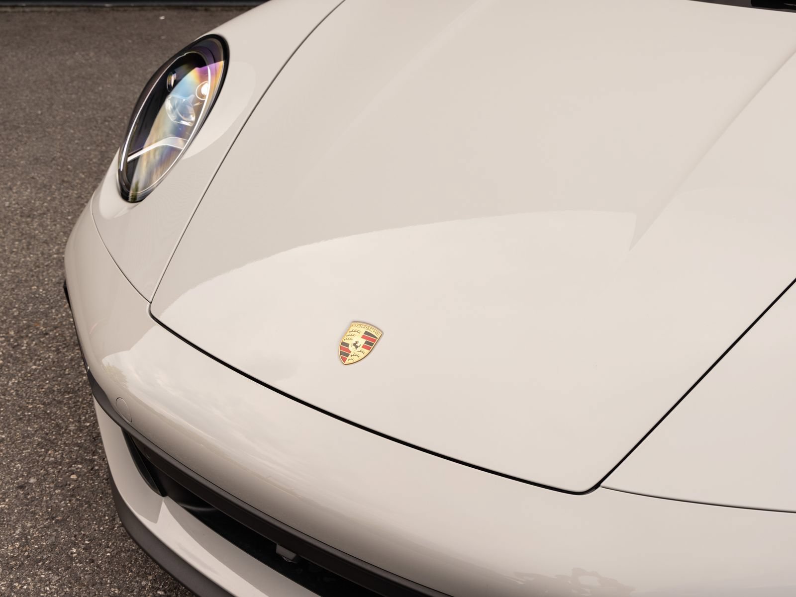 Certified 2024 Porsche 911 Carrera T RWD image 10