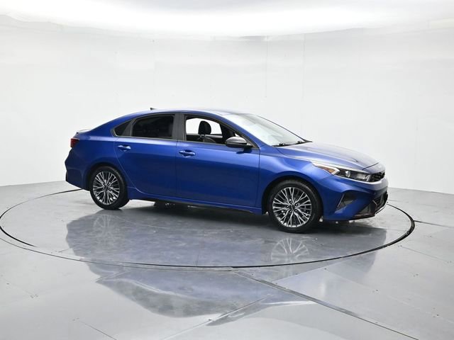 Used 2024 Kia Forte GT-Line video 3