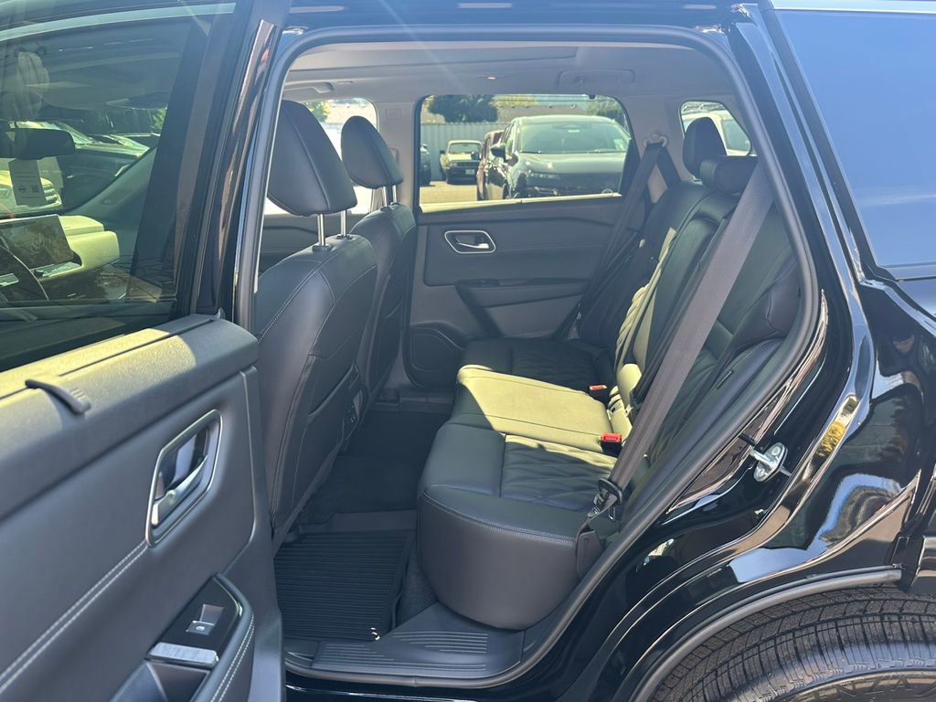 New 2026 Nissan Rogue Platinum w/ Platinum Premium Package AWD/4WD image 24