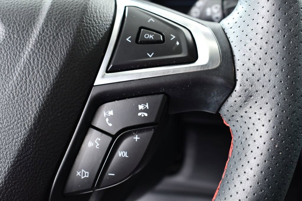 Used 2022 Ford Edge ST-Line image 31