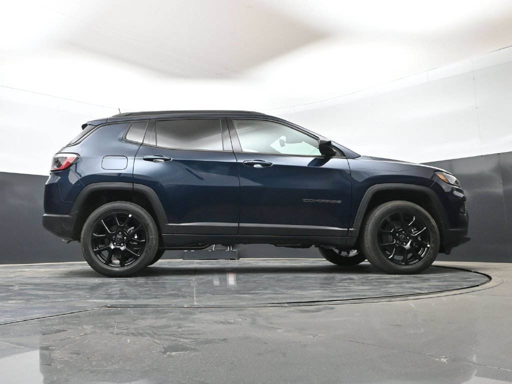 New 2026 Jeep Compass Latitude AWD/4WD image 43