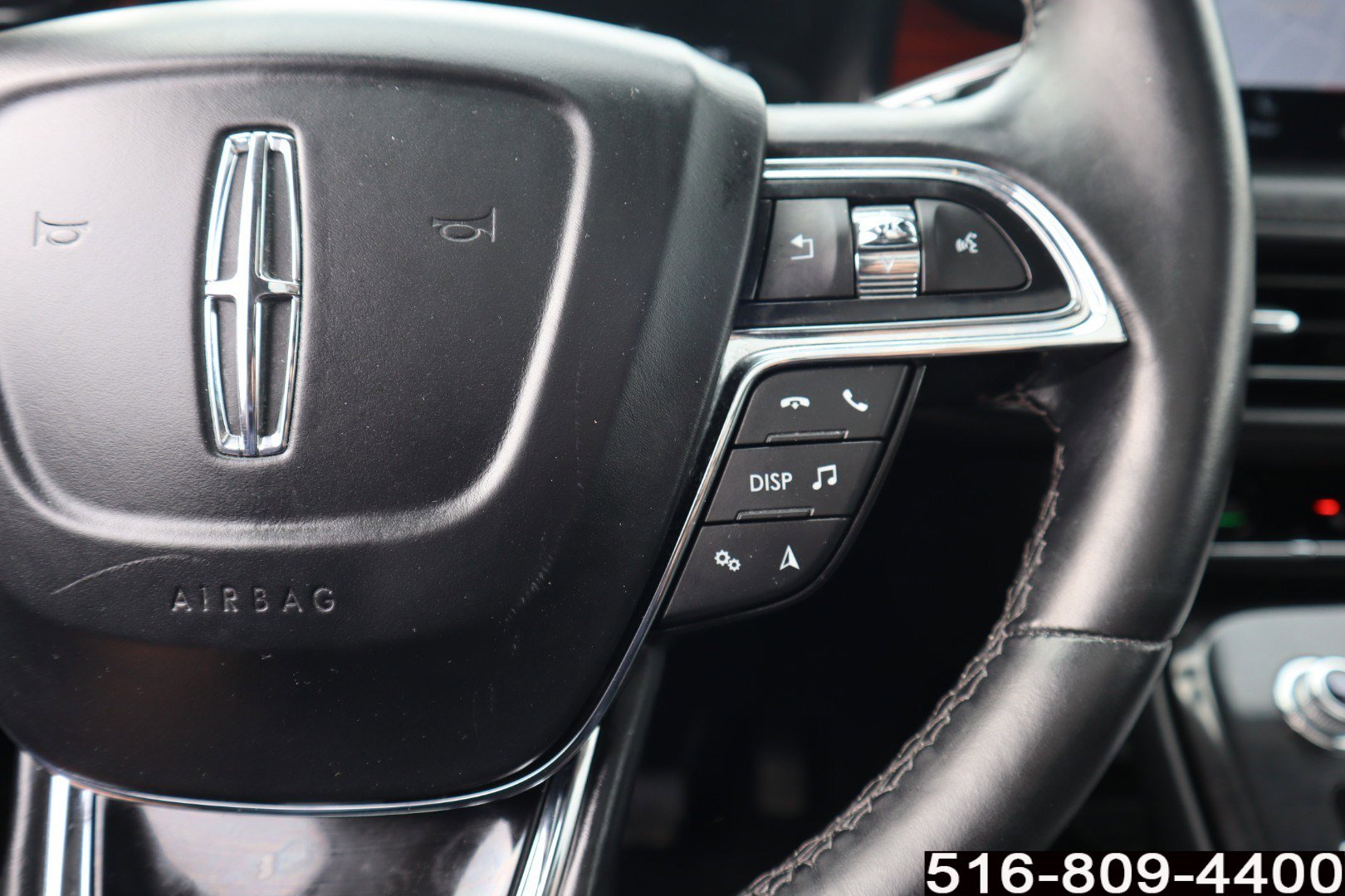 Used 2023 Lincoln Nautilus Reserve image 23