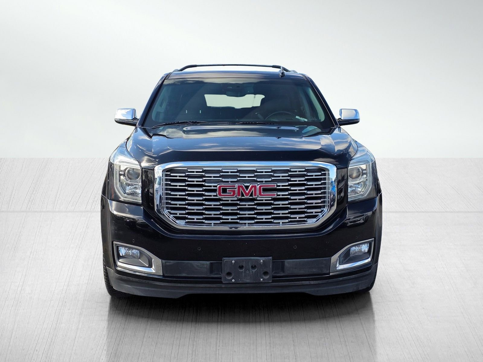 Used 2019 GMC Yukon XL SLT AWD/4WD image 2