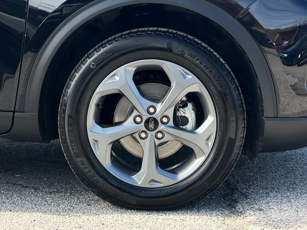 Used 2025 Ford Escape ST-Line w/ Tech Pack #1 image 7