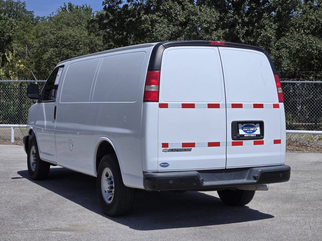 Used 2020 Chevrolet Express 2500 RWD image 5