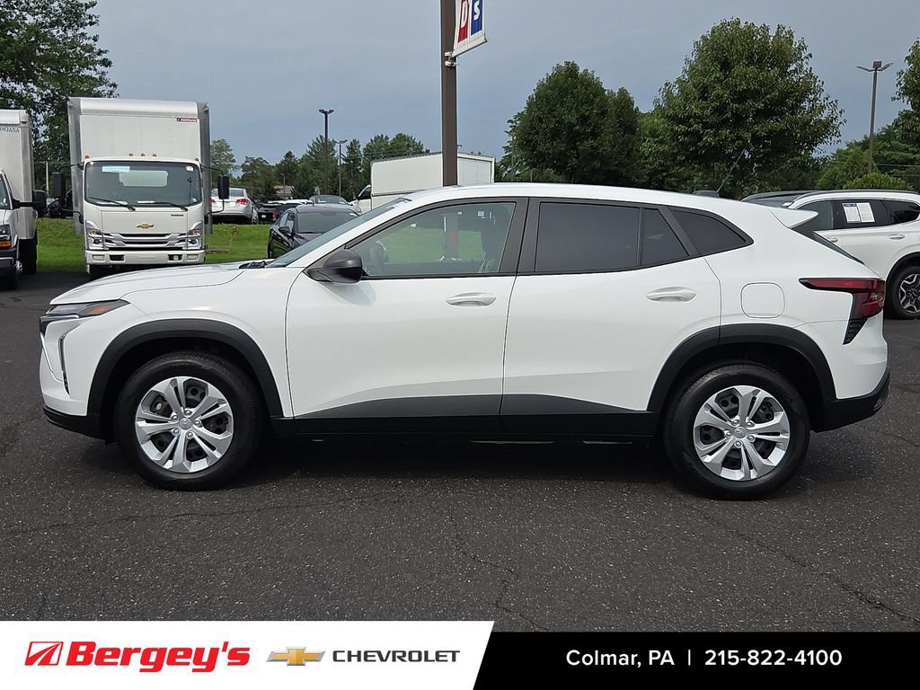 Certified 2024 Chevrolet Trax LS FWD image 9