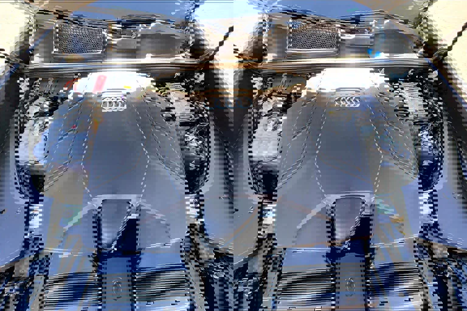 Used 2019 Audi Q8 Premium Plus image 31