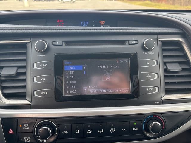 Used 2019 Toyota Highlander LE image 31