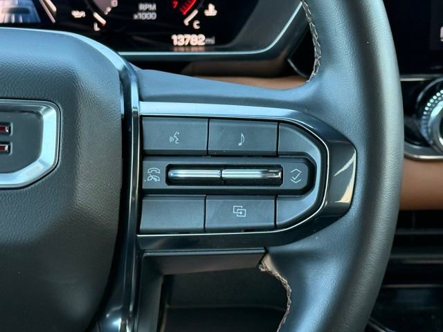 Used 2024 GMC Canyon AT4 w/ Technology Package image 27