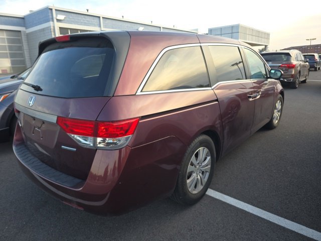 Used 2016 Honda Odyssey SE image 4