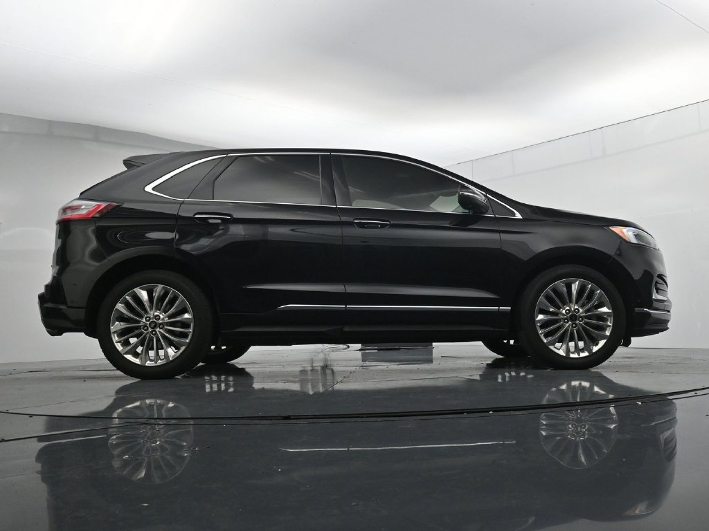 Used 2020 Ford Edge Titanium w/ Equipment Group 301A FWD image 24