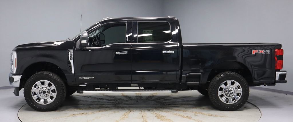 Used 2024 Ford F350 Lariat w/ Chrome Package image 8