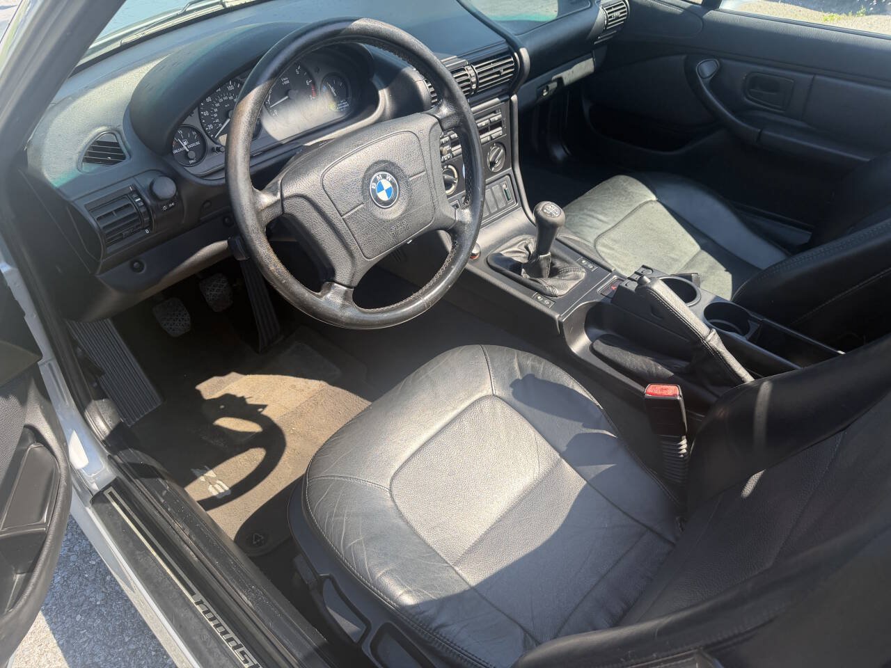 Used 1999 BMW Z3 2.5i RWD image 8
