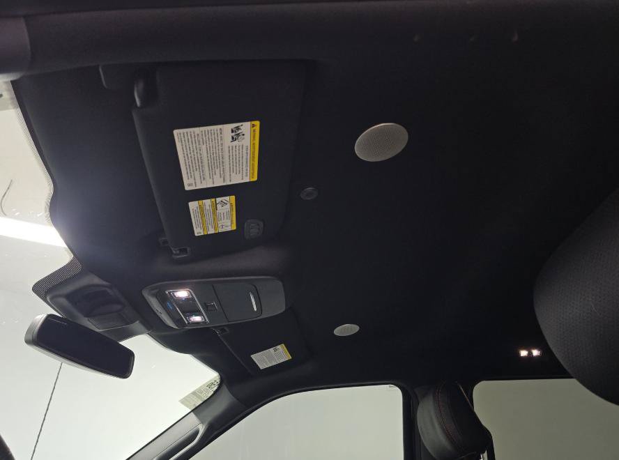 Used 2023 Ford F150 Lariat w/ Equipment Group 502A High AWD/4WD image 10