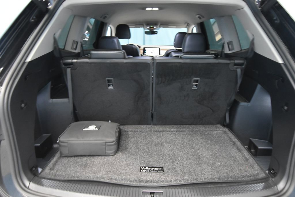 Used 2024 Volkswagen Atlas SE w/ Black Wheel Package image 28