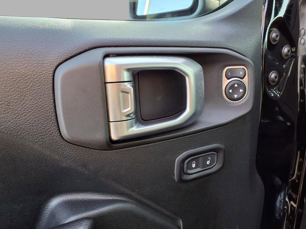 Used 2020 Jeep Wrangler Sport image 18