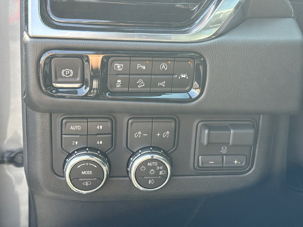 New 2026 GMC Yukon XL Denali w/ Denali Reserve Package AWD/4WD image 20