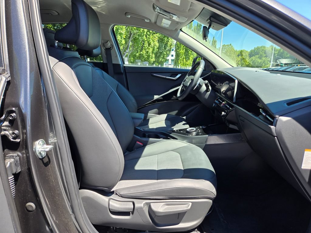 Certified 2024 Kia Niro Wind w/ Wind Preserve Package FWD image 12