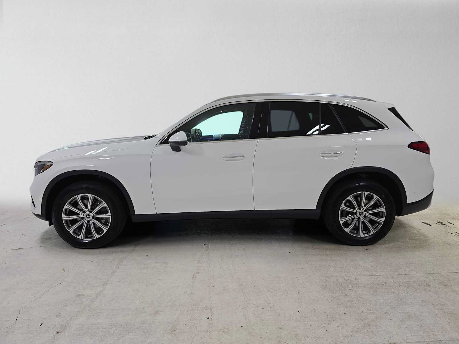 Certified 2026 Mercedes-Benz GLC 300 4MATIC image 6