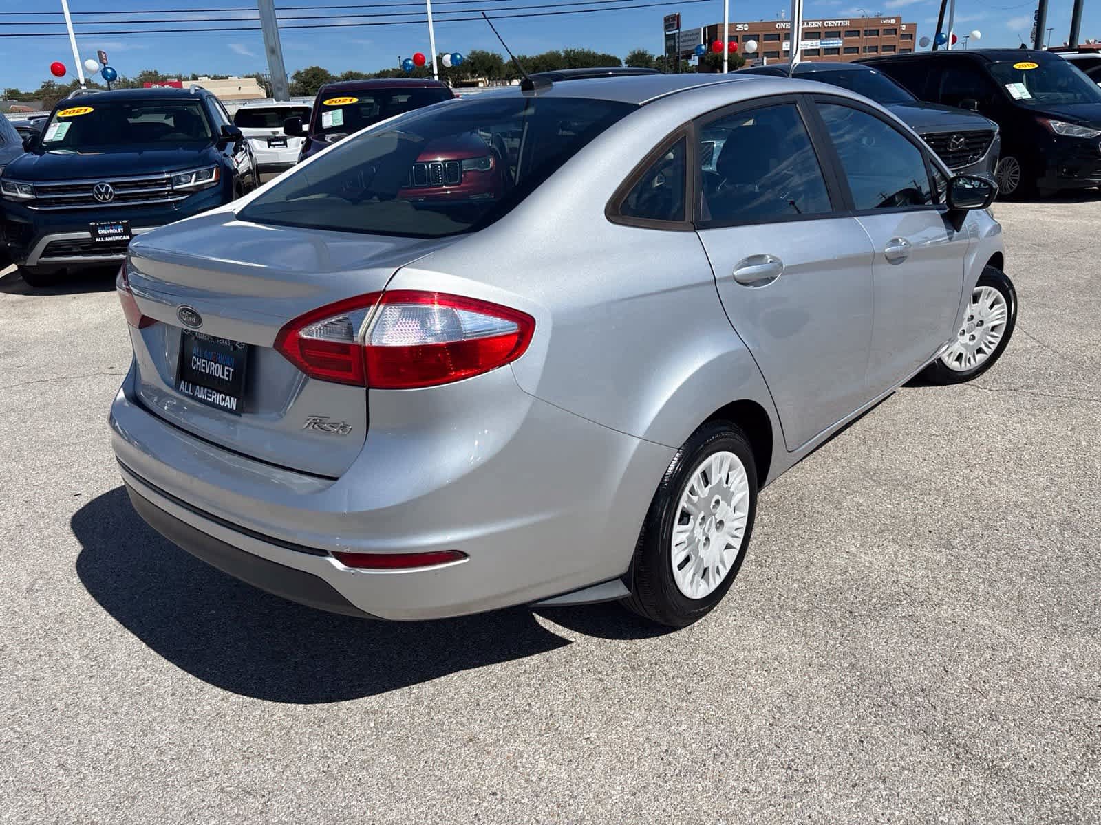 Used 2018 Ford Fiesta S FWD image 5