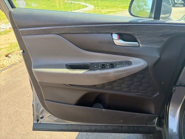 Used 2020 Hyundai Santa Fe SE FWD image 18
