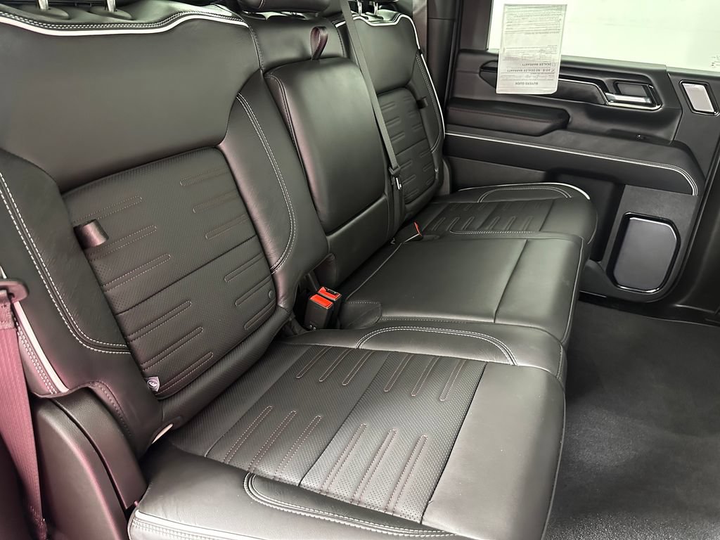 Used 2026 GMC Sierra 2500 AT4X AWD/4WD image 24