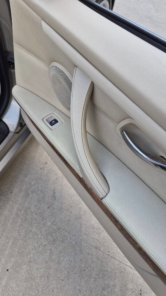 Used 2007 BMW 335i Convertible image 60