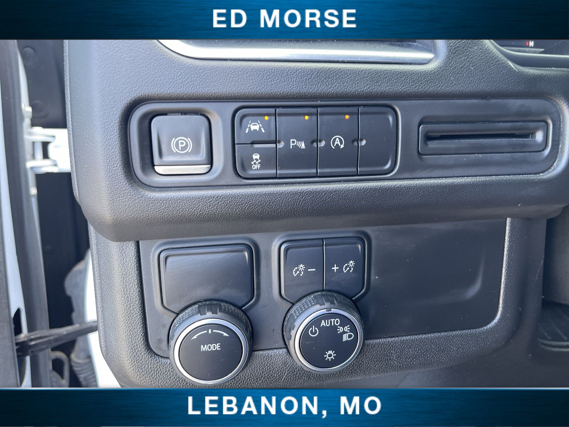 Certified 2023 Chevrolet Suburban Premier image 17