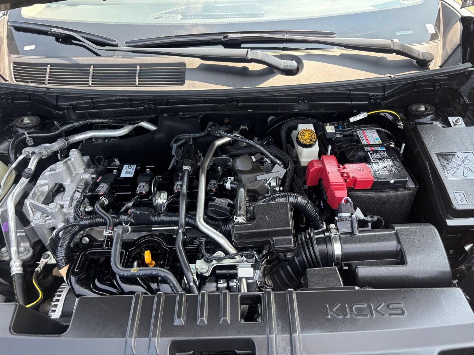 Used 2026 Nissan Kicks SR AWD/4WD image 30