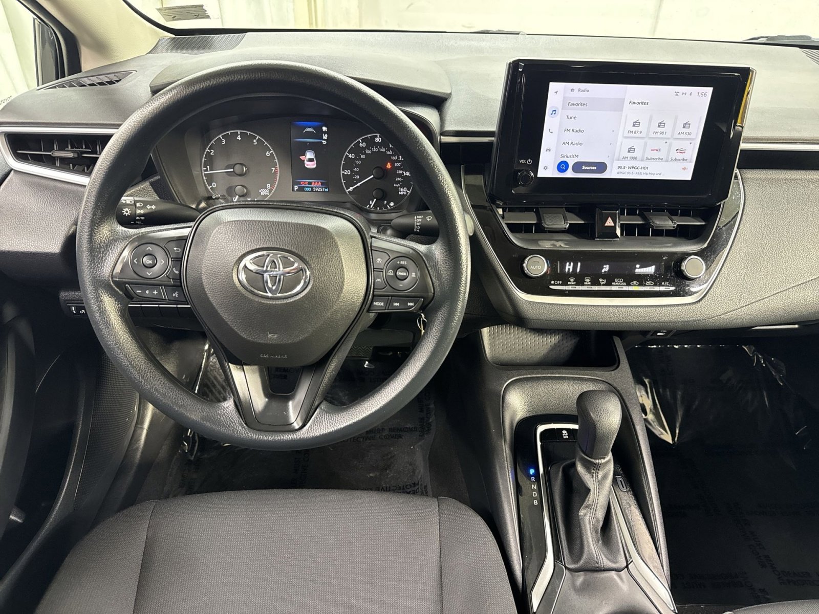 Used 2023 Toyota Corolla LE image 27