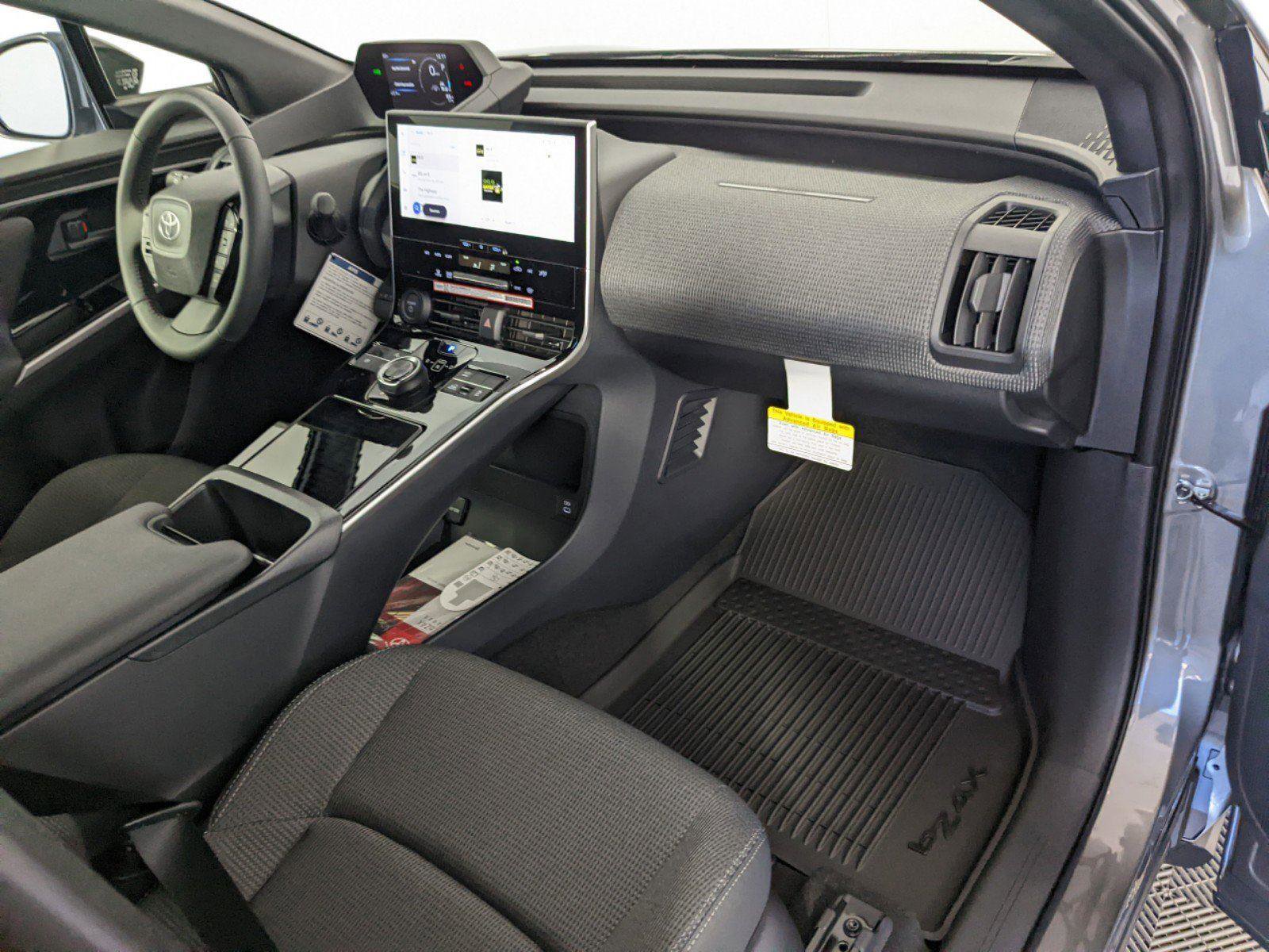 New 2025 Toyota bZ4X AWD image 6