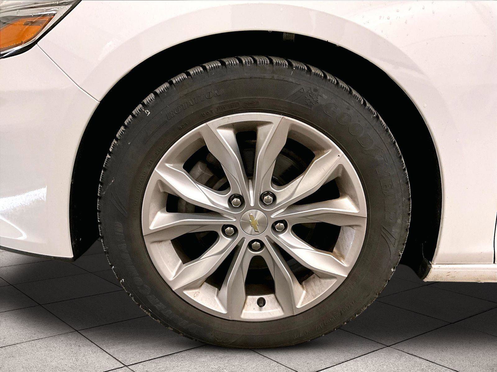 Used 2020 Chevrolet Malibu LT FWD image 8