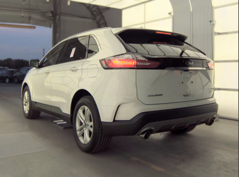Used 2020 Ford Edge SEL FWD image 4