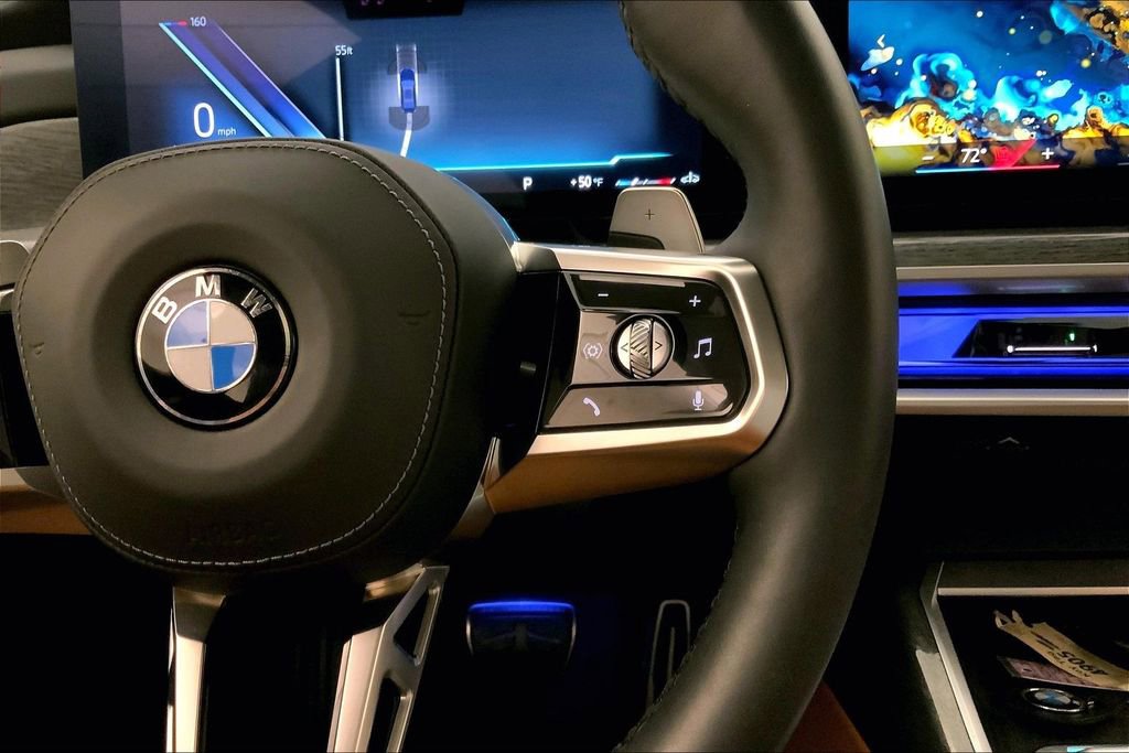 Used 2025 BMW 740i xDrive image 19