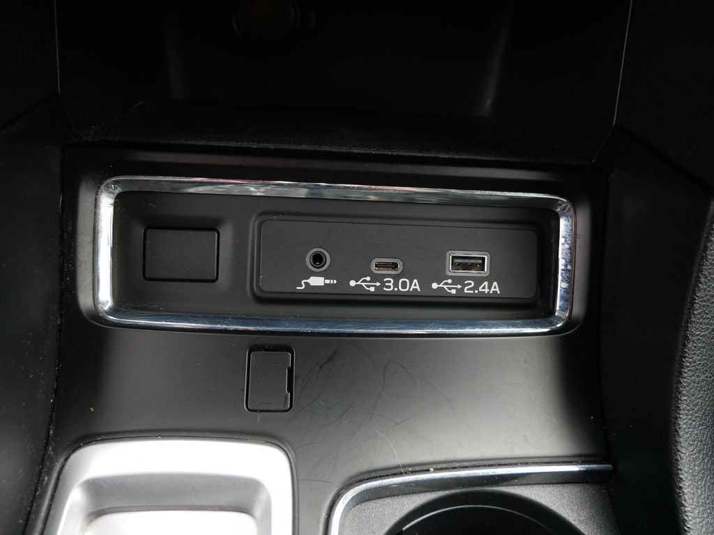 Used 2023 Subaru Ascent Premium w/ Convenience Package AWD/4WD image 18