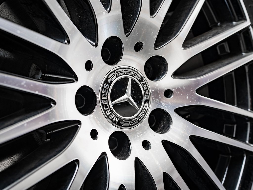 Certified 2025 Mercedes-Benz C 300 4MATIC Sedan image 8