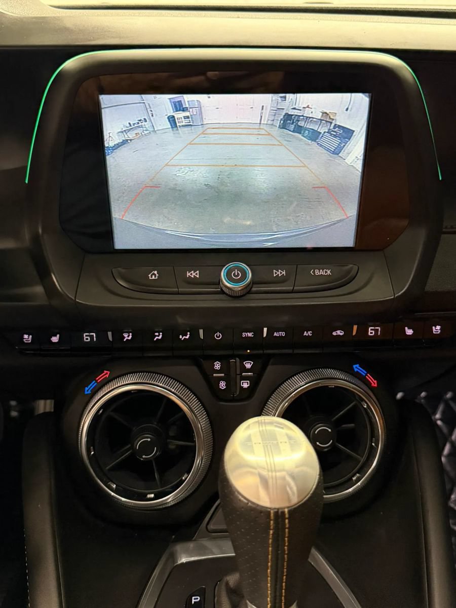 Used 2018 Chevrolet Camaro LT RWD image 21