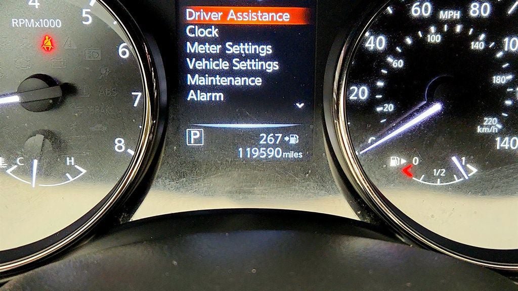 Used 2017 Nissan Rogue SV w/ SV Premium Package AWD/4WD image 14
