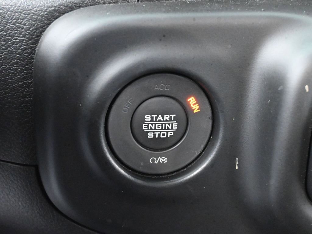 Used 2022 Jeep Wrangler Unlimited Sport image 24