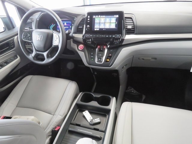 Used 2024 Honda Odyssey EX-L image 3