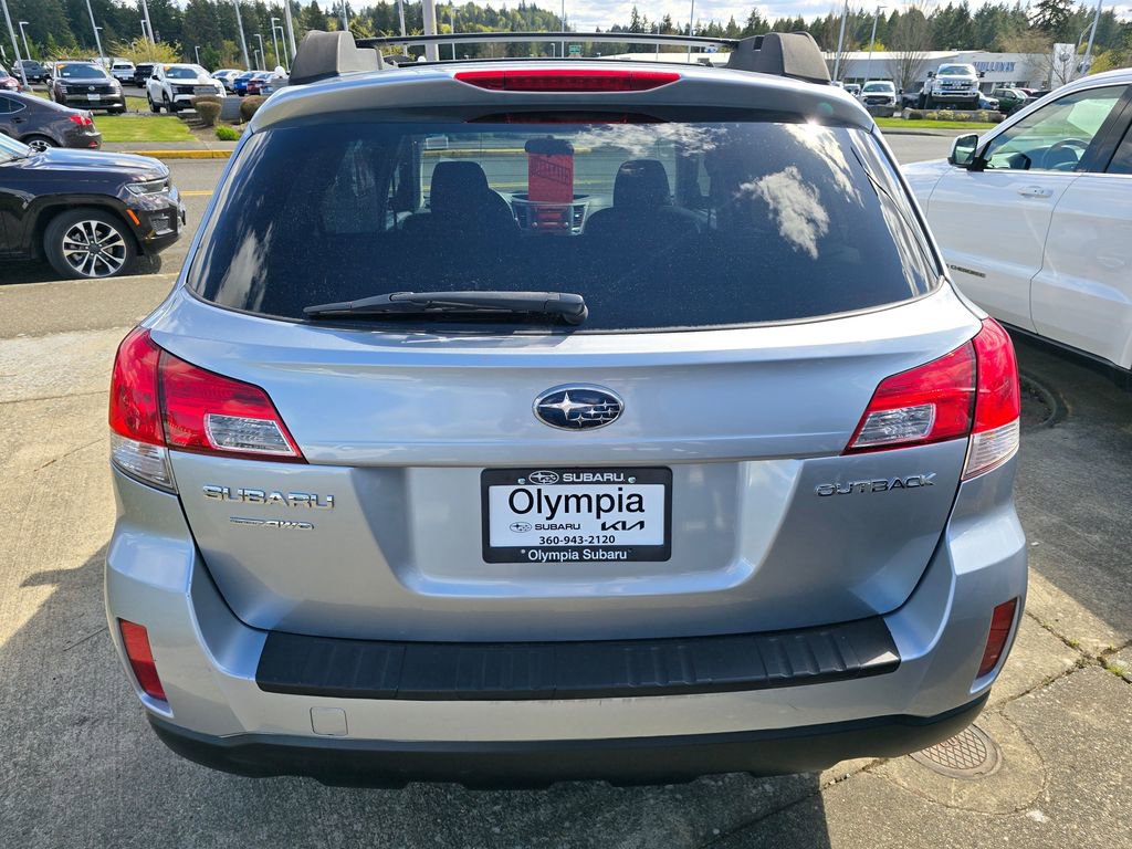 Used 2013 Subaru Outback 2.5i Premium AWD/4WD image 4
